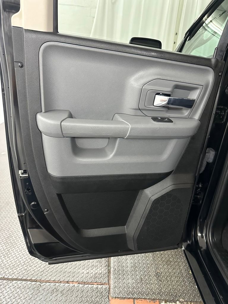 Used 2019 RAM 1500 Classic Warlock w/ Electronics Group image 21