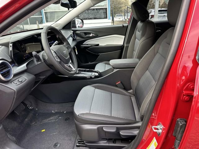 New 2026 Chevrolet Trax LT w/ Driver Confidence Package image 9