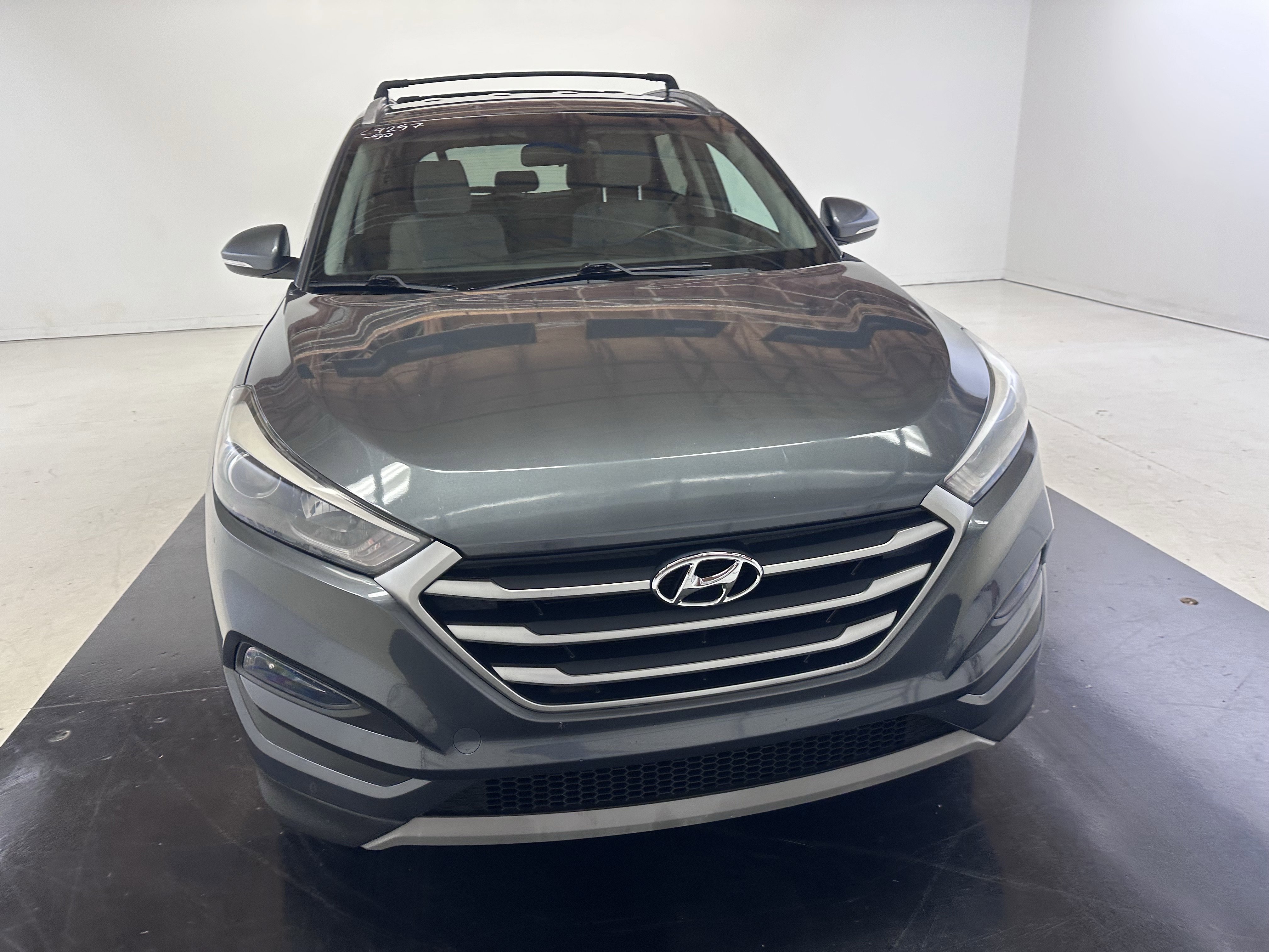 Used 2018 Hyundai Tucson Sport w/ Cargo Package image 7