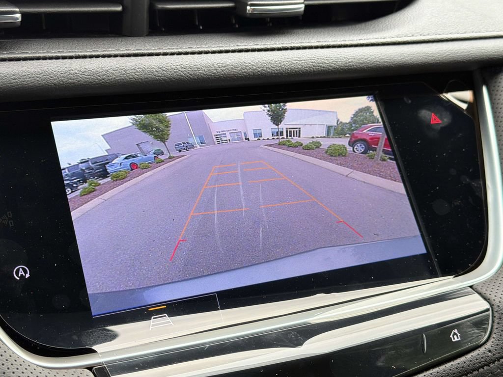 New 2026 Cadillac XT5 Luxury w/ LPO, ONYX Package FWD image 25