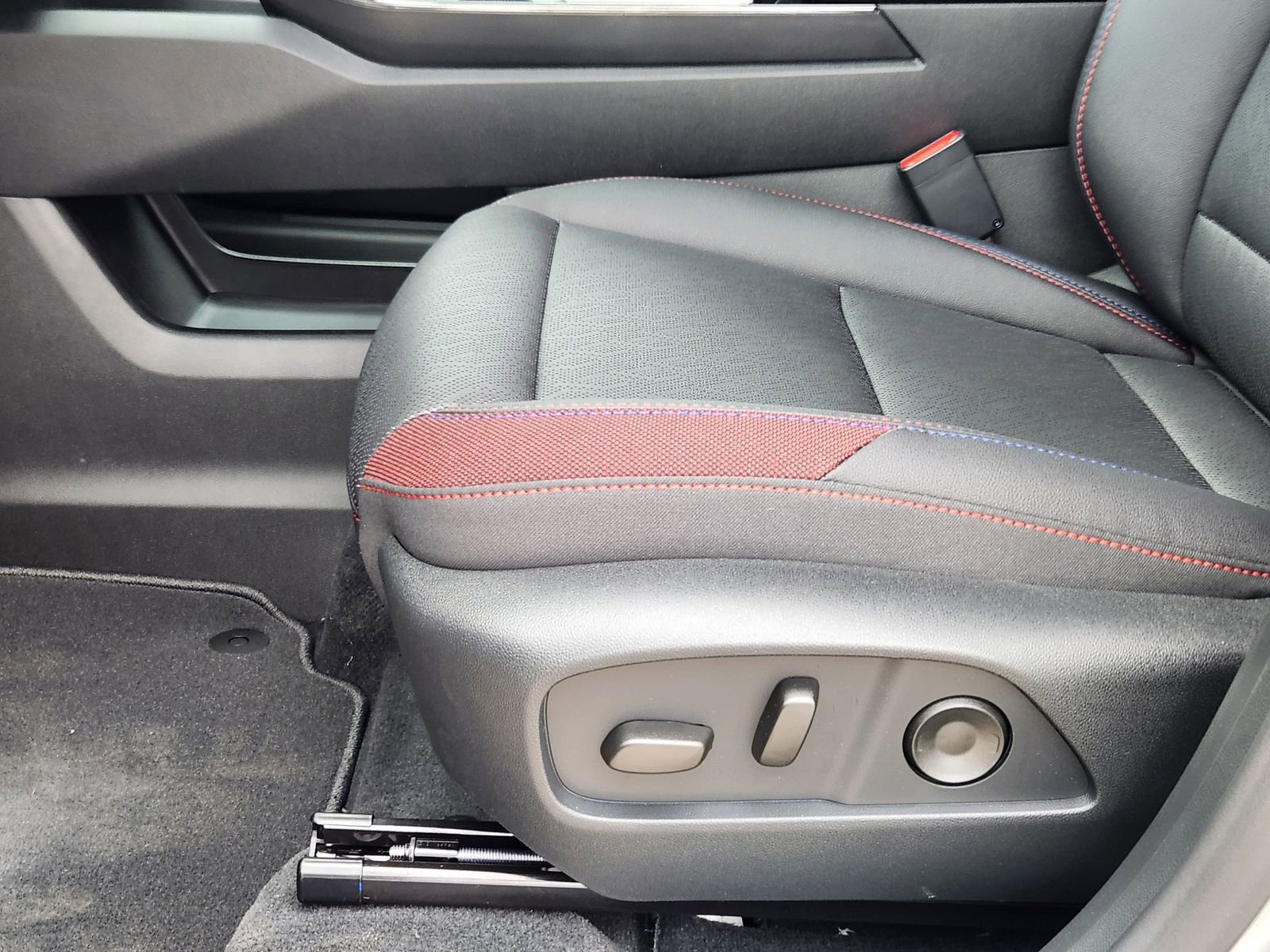 New 2026 Chevrolet Equinox RS FWD image 20