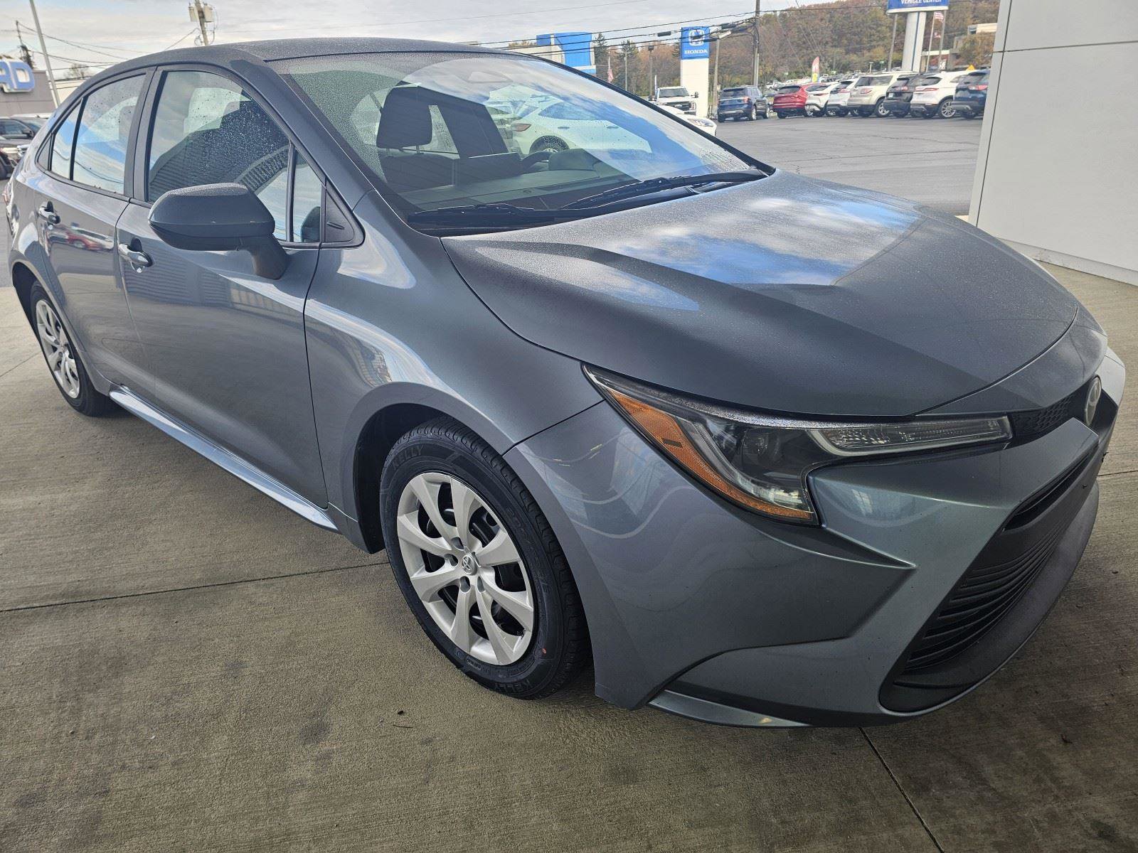 Used 2023 Toyota Corolla LE image 7