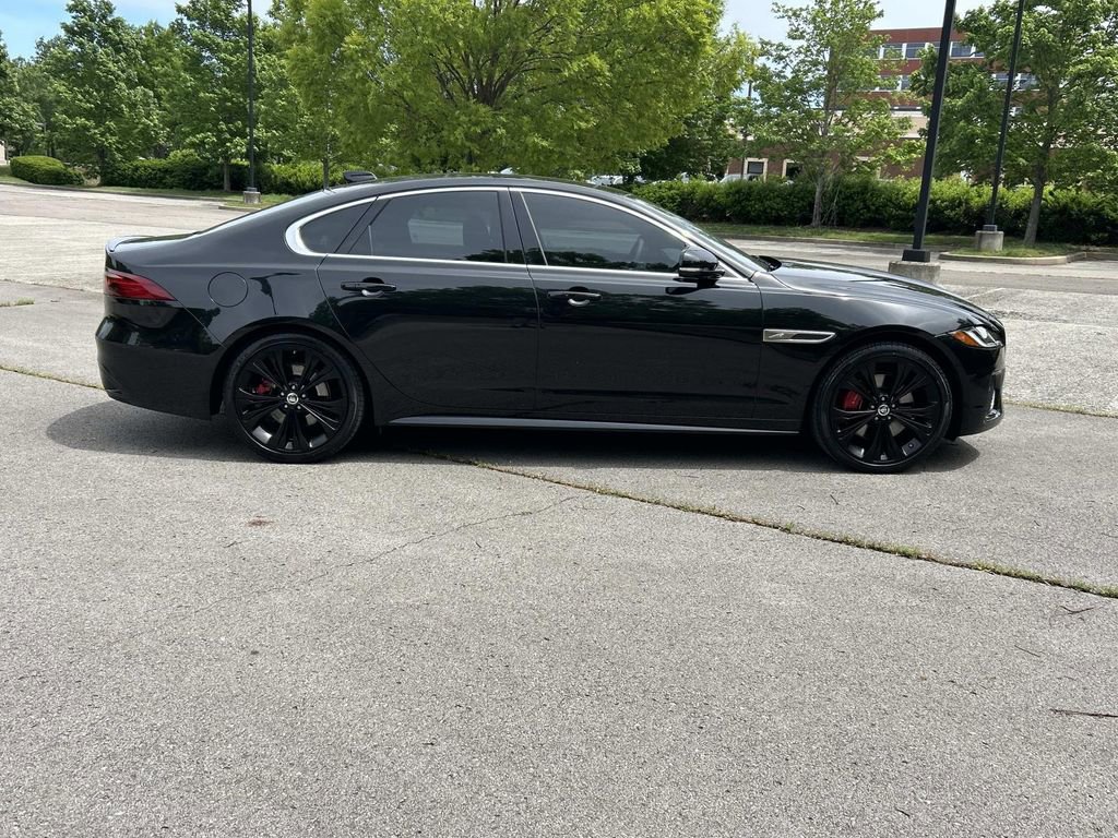 Used 2024 Jaguar XF R-Dynamic SE AWD/4WD image 8