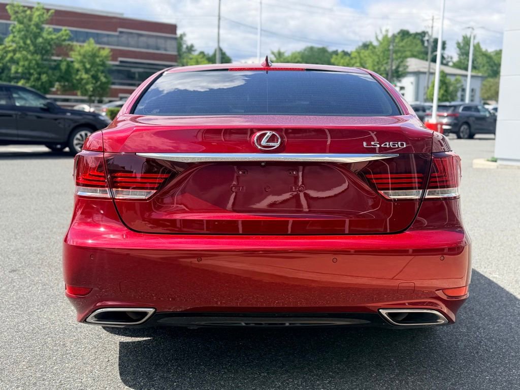 Used 2015 Lexus LS 460 w/ Comfort Package RWD image 3