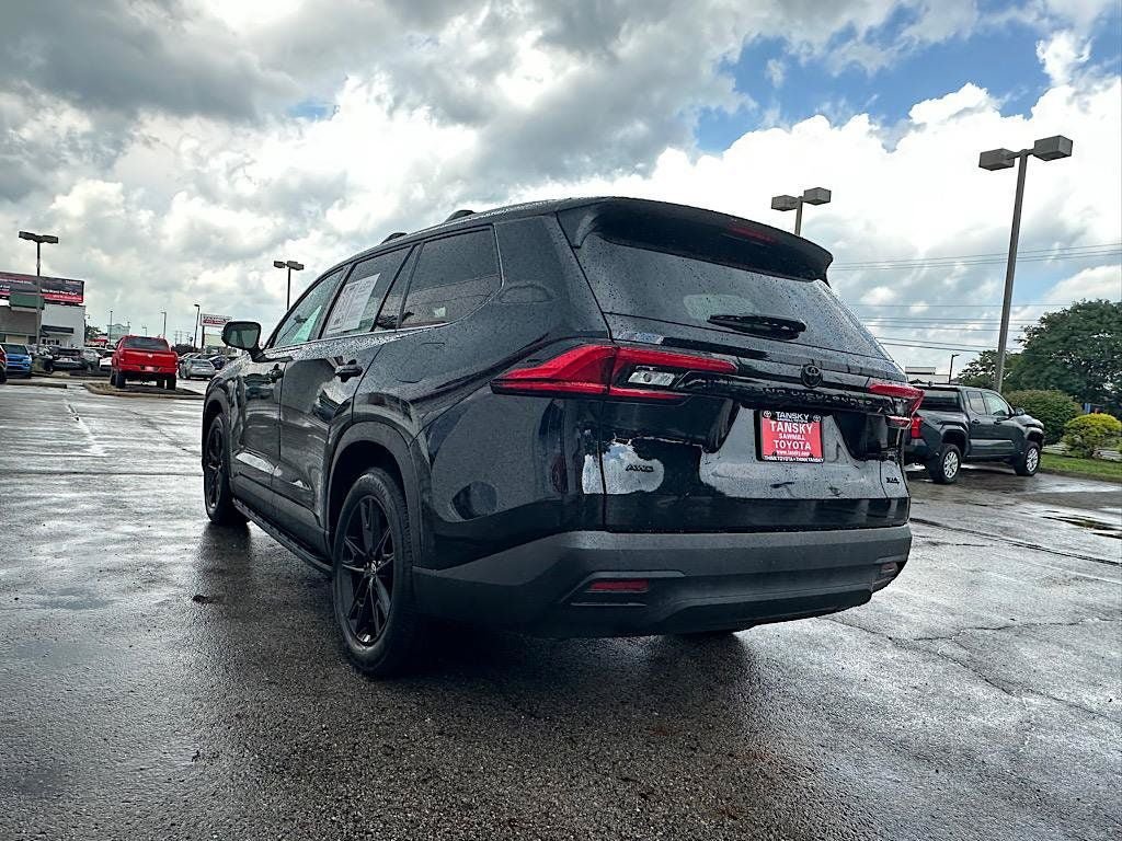 Certified 2024 Toyota Grand Highlander AWD image 3