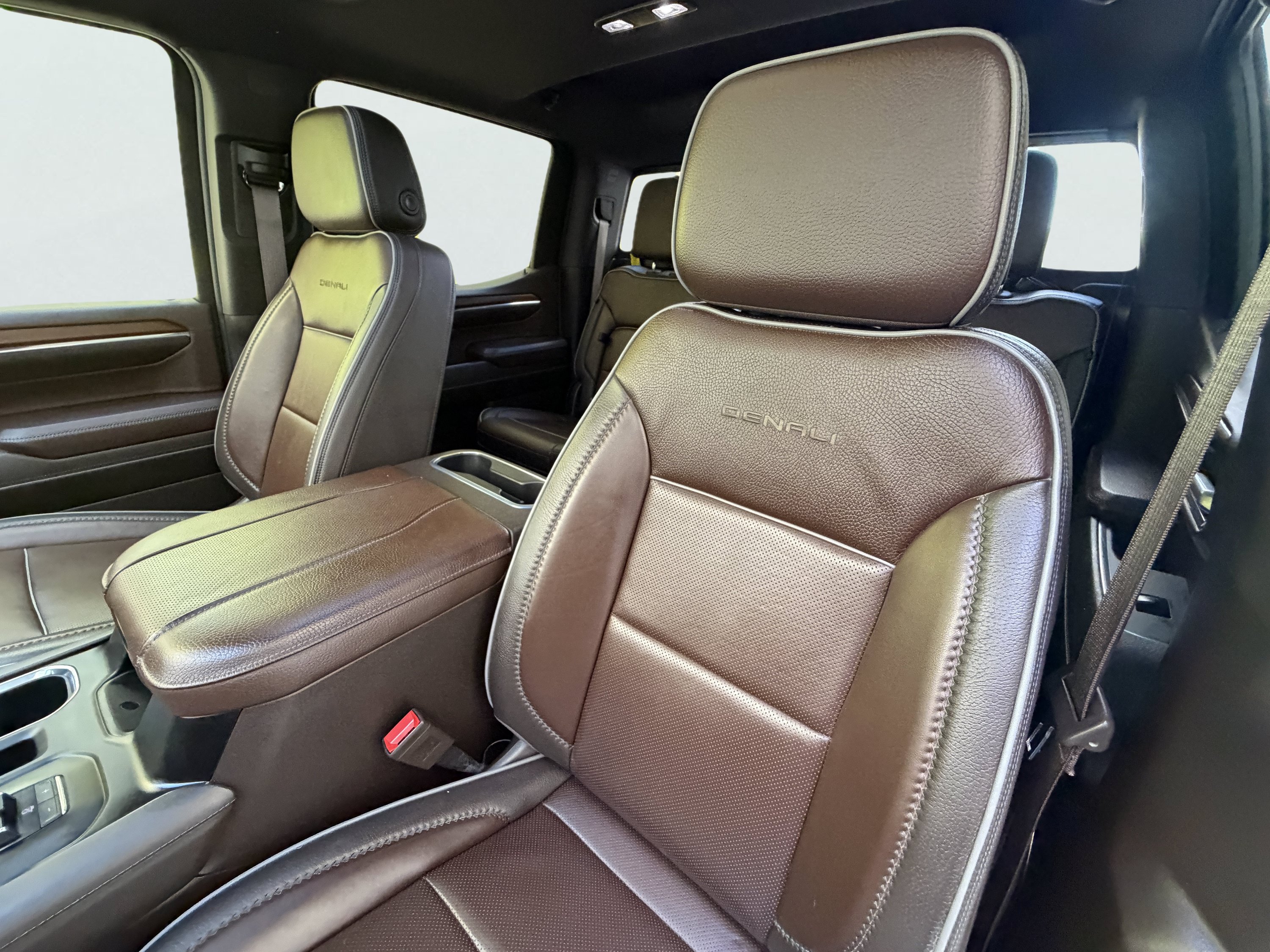 Used 2024 GMC Sierra 1500 Denali w/ Denali Reserve Package AWD/4WD image 38
