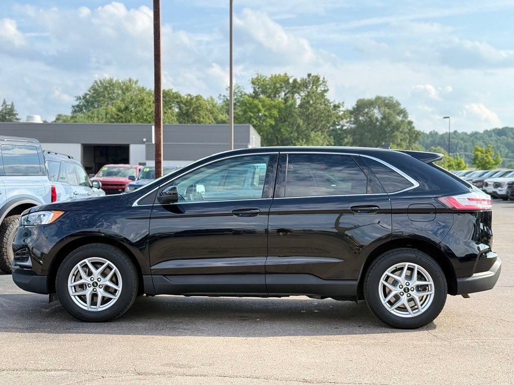 Certified 2023 Ford Edge SEL AWD/4WD image 35