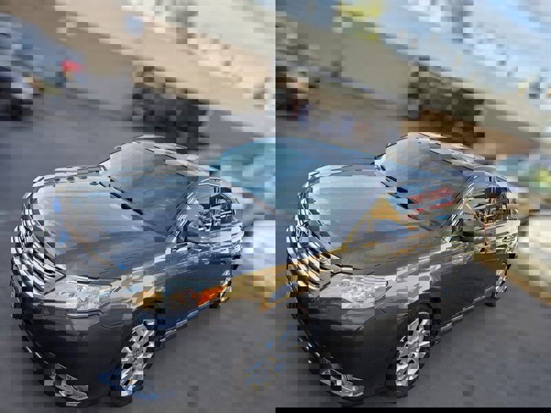 Used 2012 Toyota Avalon image 2