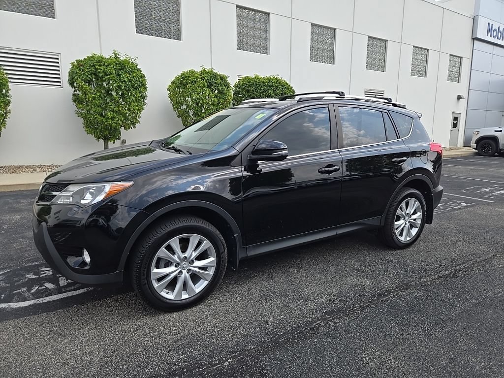 Used 2015 Toyota RAV4 Limited AWD/4WD image 2