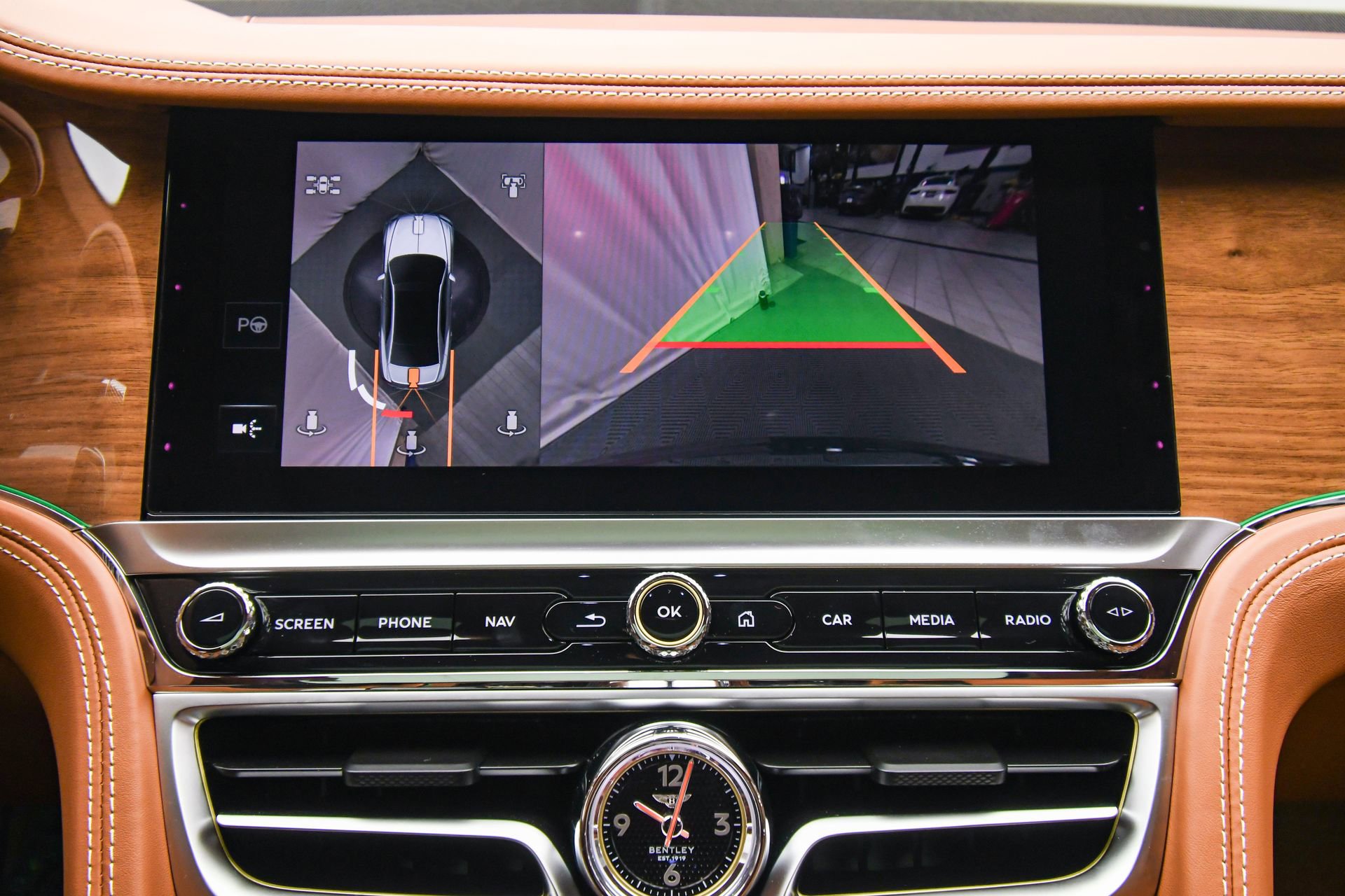 New 2026 Bentley Flying Spur Plug-In Hybrid AWD/4WD image 38