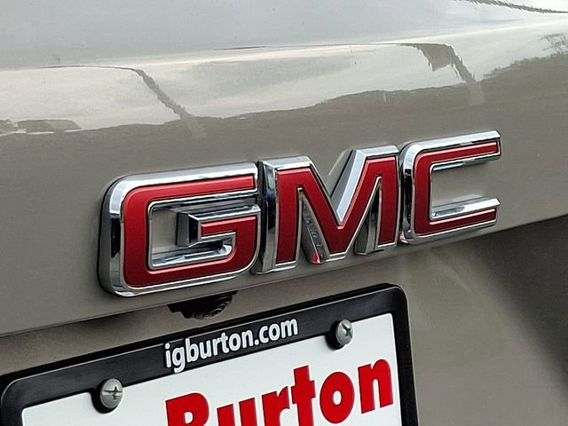 New 2026 GMC Terrain AT4 w/ Convenience Package III image 17