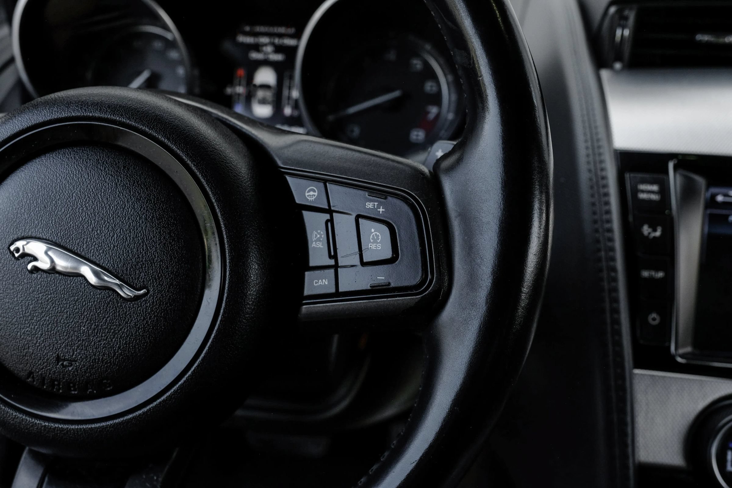 Used 2014 Jaguar F-TYPE Convertible RWD image 20
