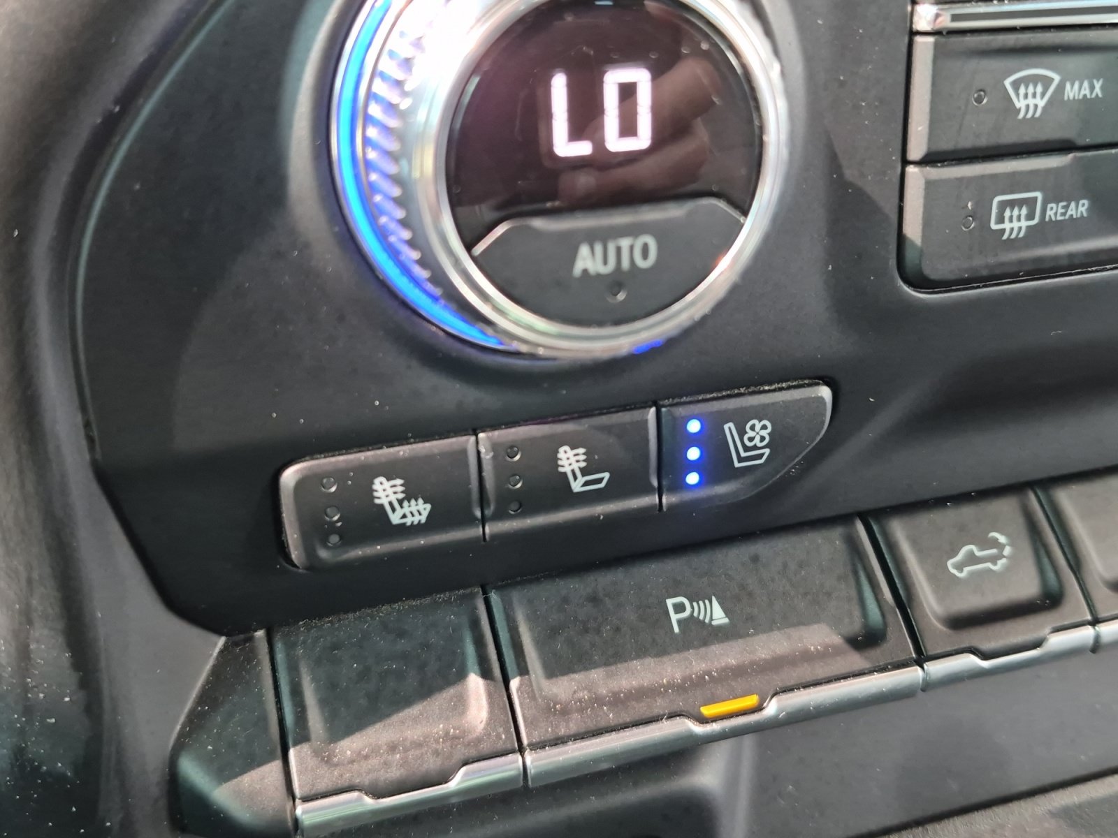 Used 2022 GMC Sierra 1500 SLT AWD/4WD image 24