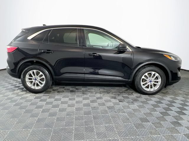 Used 2022 Ford Escape SE w/ Cold Weather Package AWD/4WD image 6