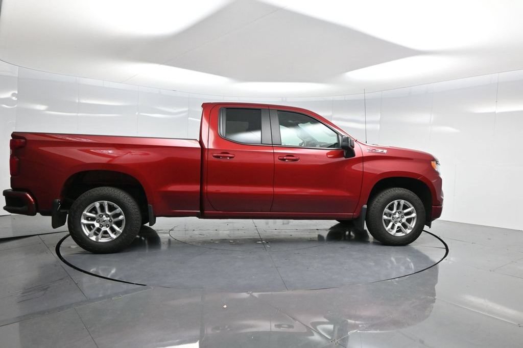 Used 2025 Chevrolet Silverado 1500 RST w/ Z71 Off-Road Package AWD/4WD image 48