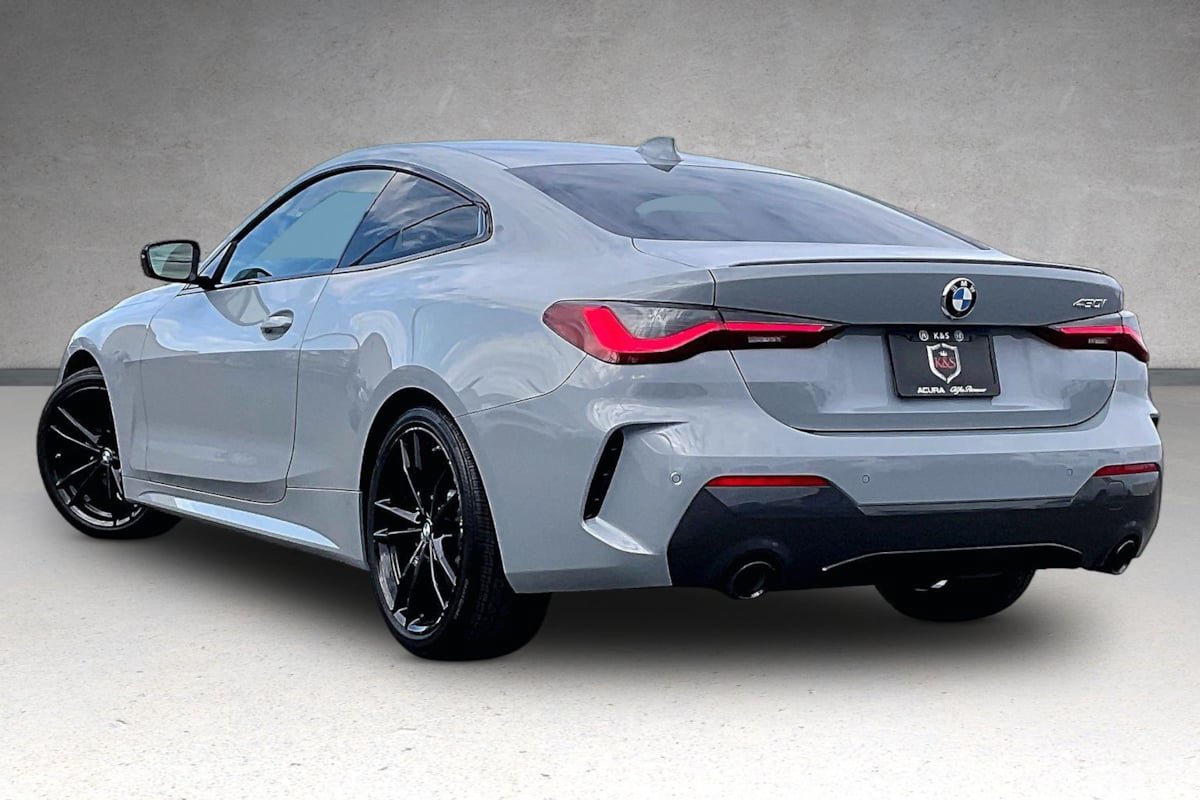 Used 2022 BMW 430i Coupe w/ M Sport Package RWD image 29