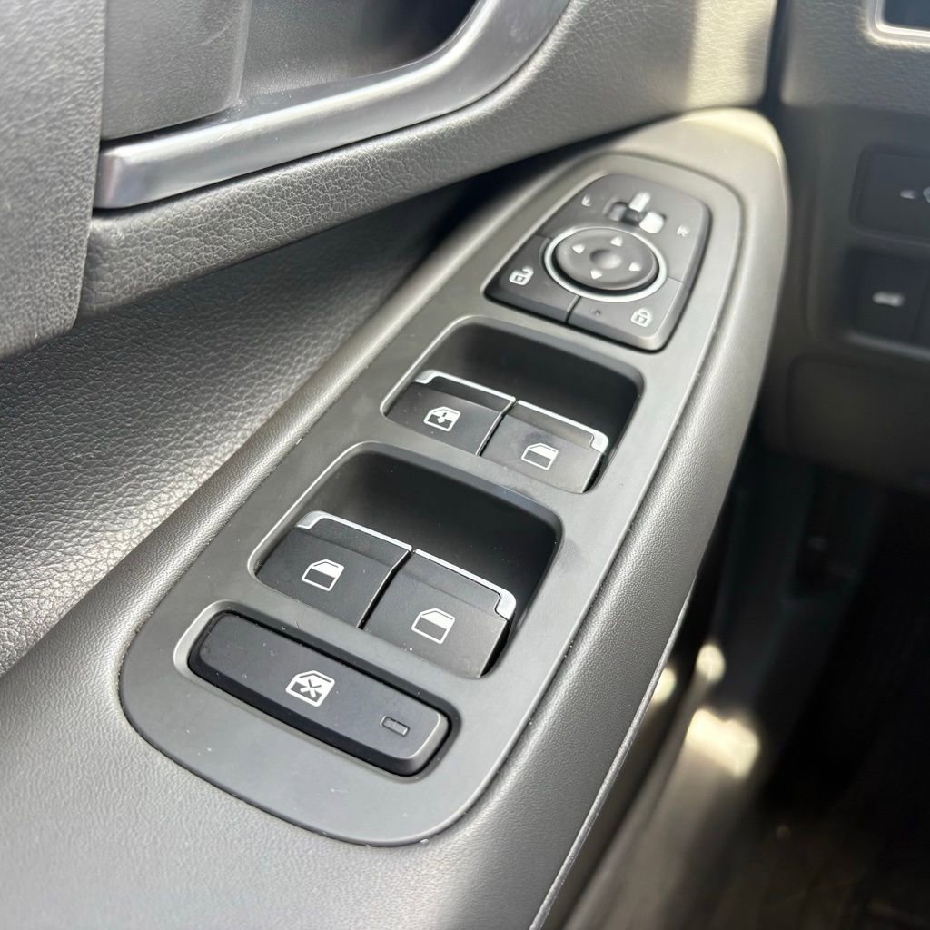 Used 2021 Hyundai Sonata SE w/ Preferred Accessory Package image 24