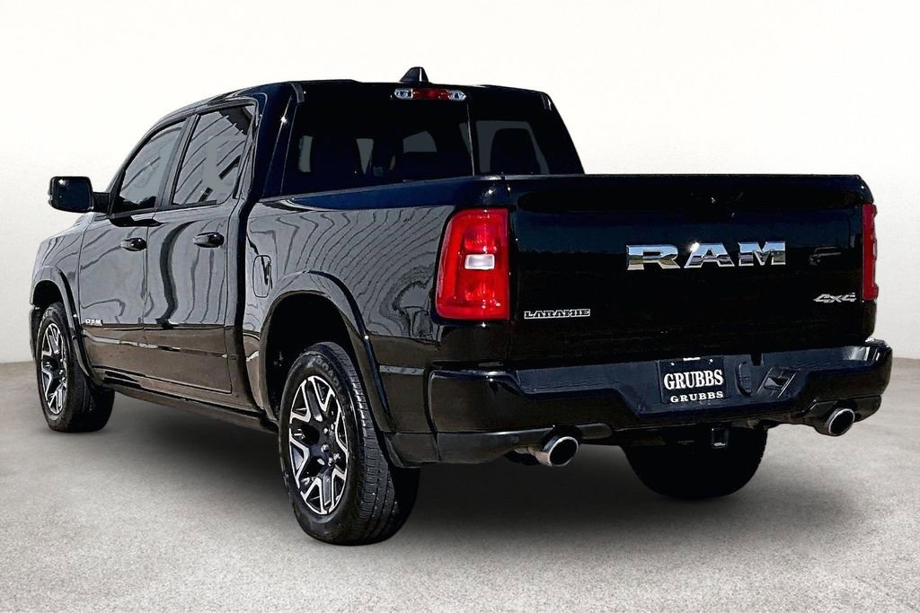 Used 2025 RAM 1500 Laramie w/ Laramie Southwest Edition AWD/4WD image 15
