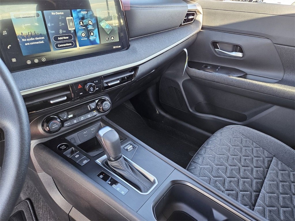 New 2026 Nissan Kicks SV image 9