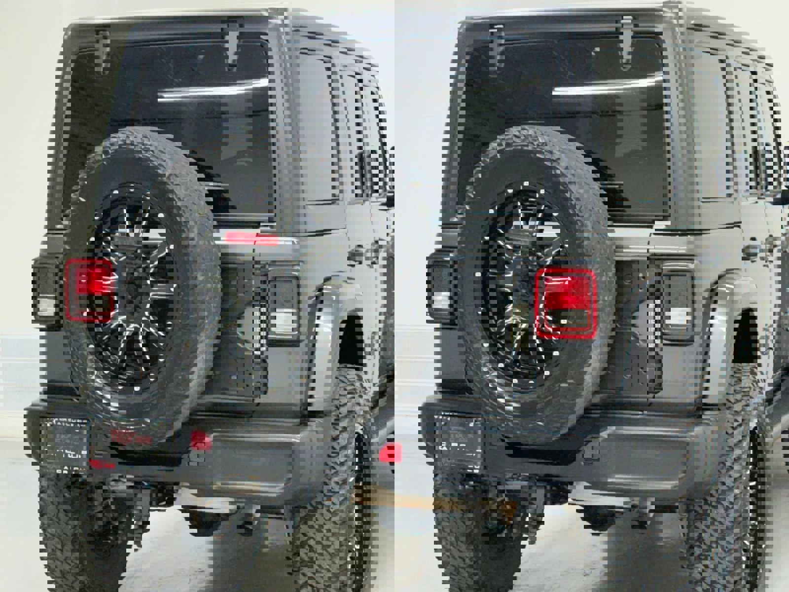 Used 2019 Jeep Wrangler Unlimited Sahara image 37