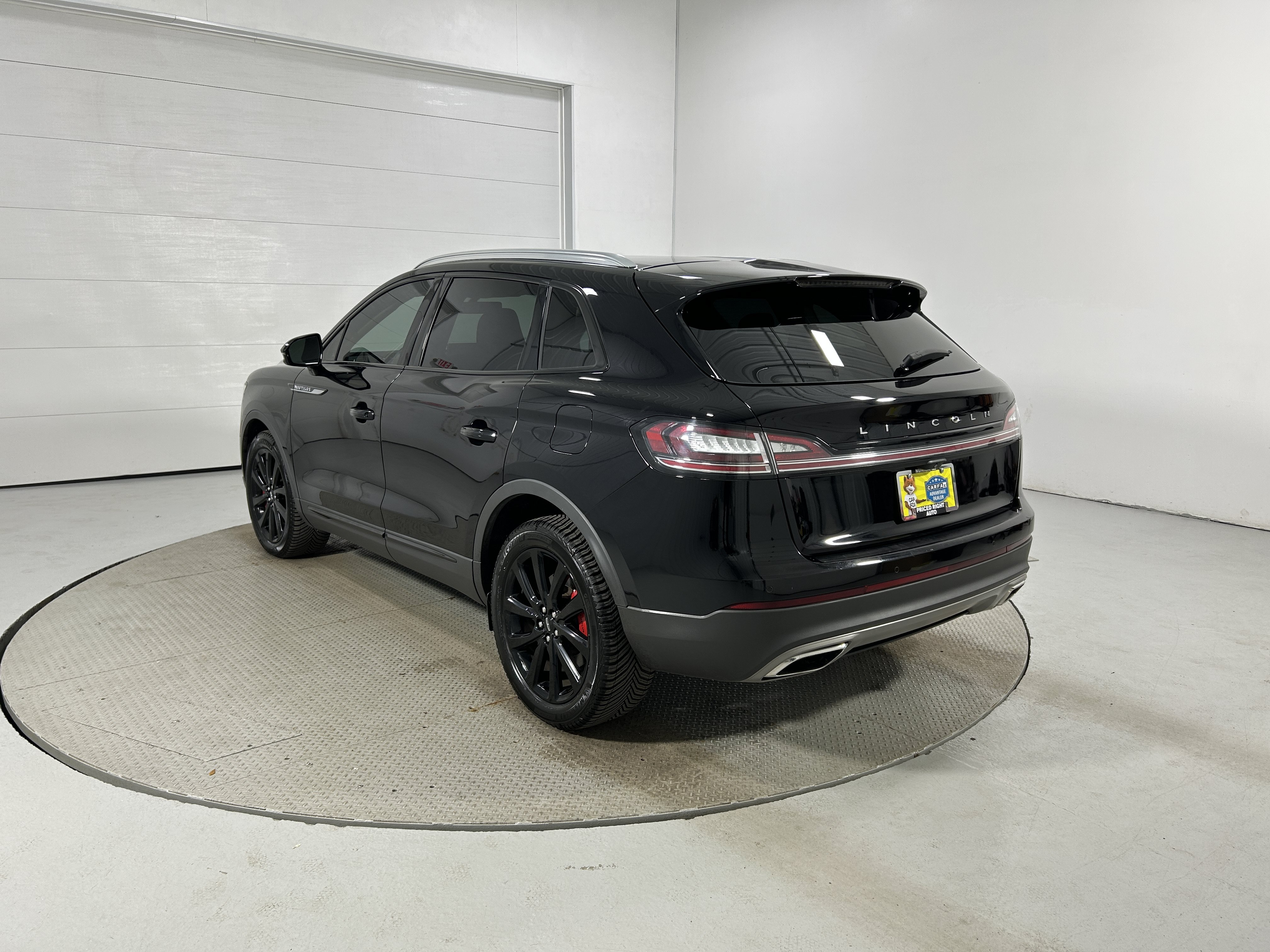 Used 2021 Lincoln Nautilus Reserve w/ Monochromatic Package AWD/4WD image 21