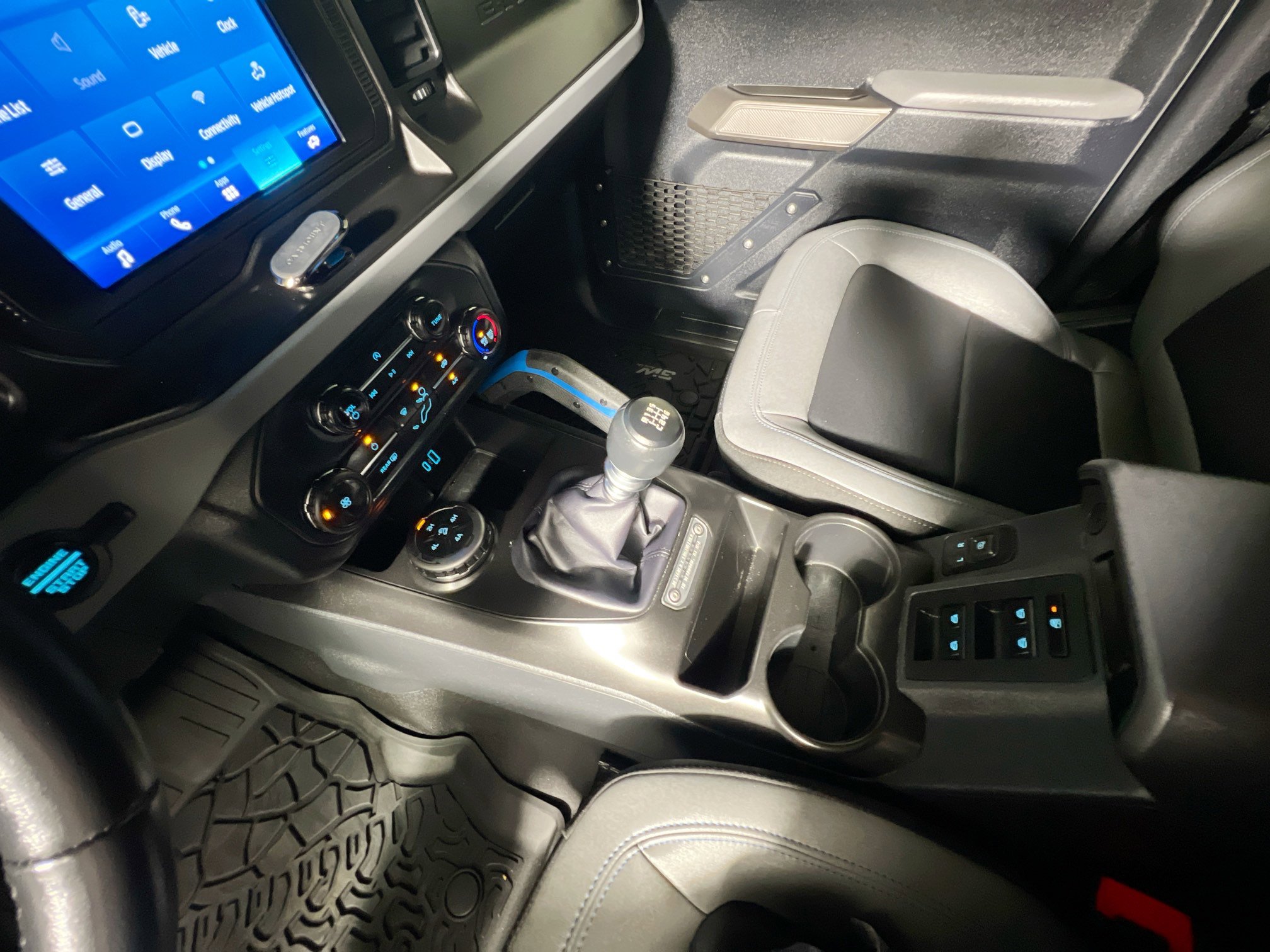 Used 2022 Ford Bronco Black Diamond w/ Sasquatch Package image 26