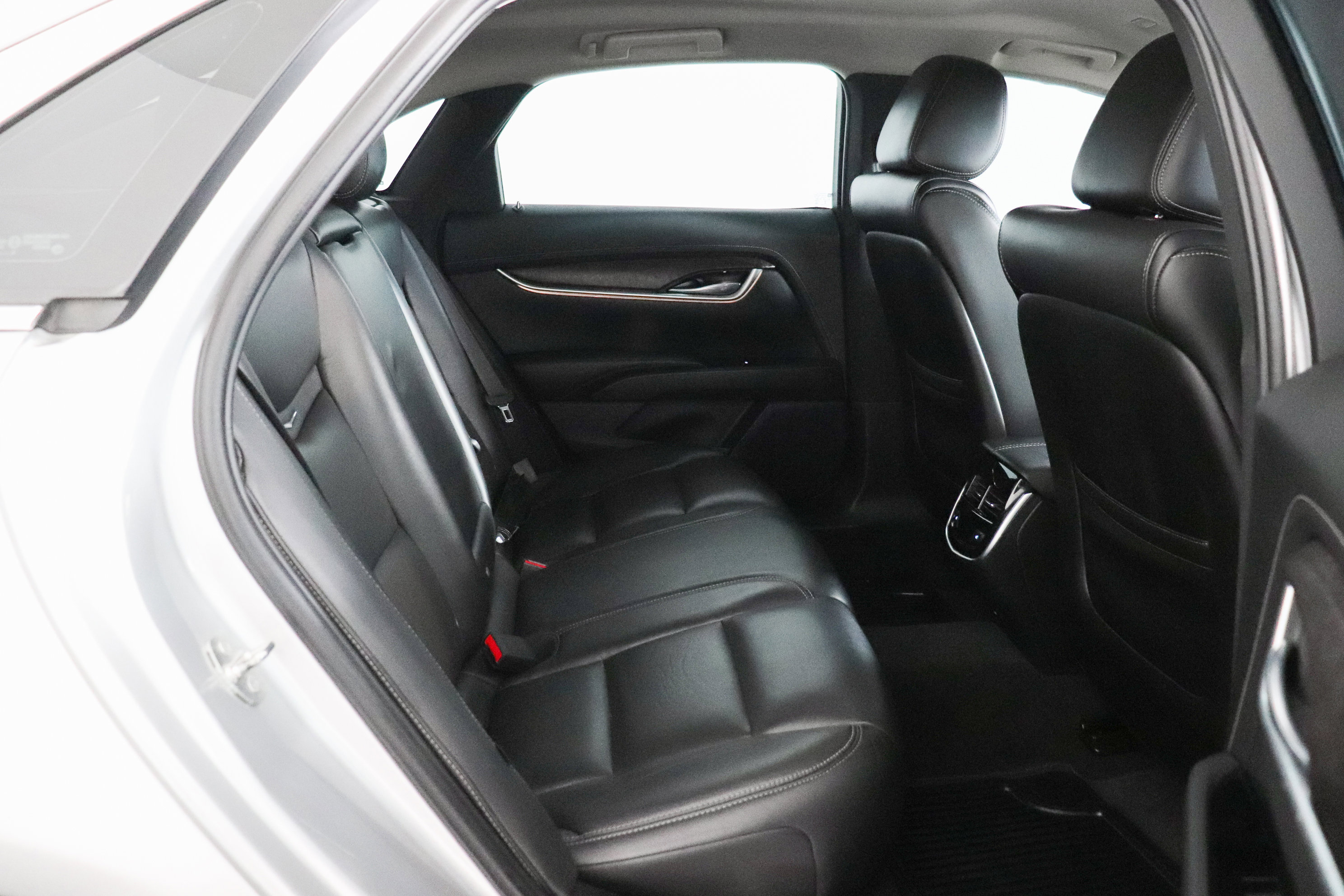 Used 2019 Cadillac XTS Luxury image 17