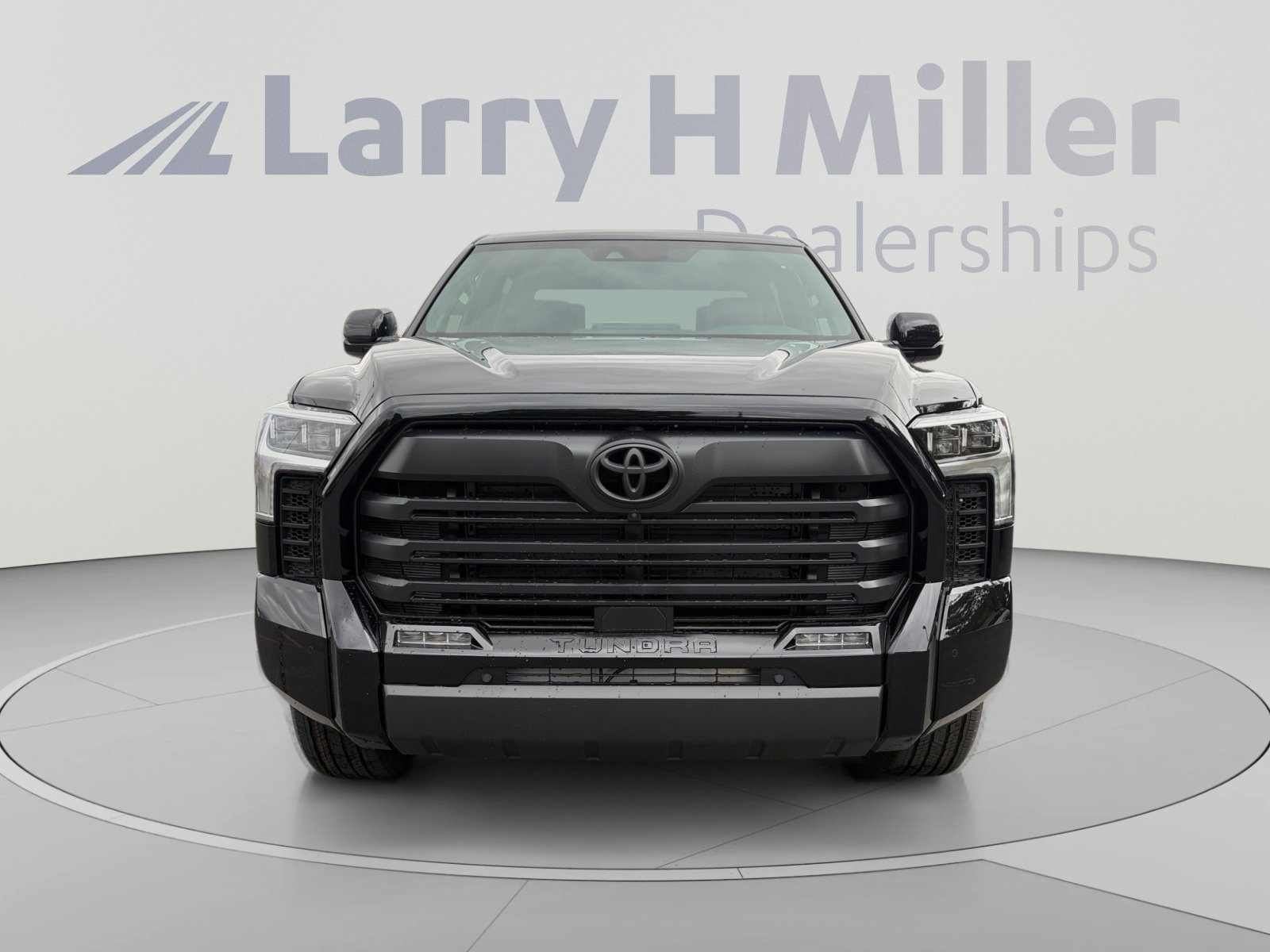New 2026 Toyota Tundra Limited w/ Limited PVM Package AWD/4WD image 8