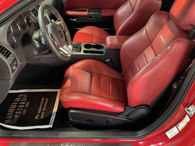 Used 2013 Dodge Challenger SRT8 w/ Harman Kardon Audio Group RWD image 24