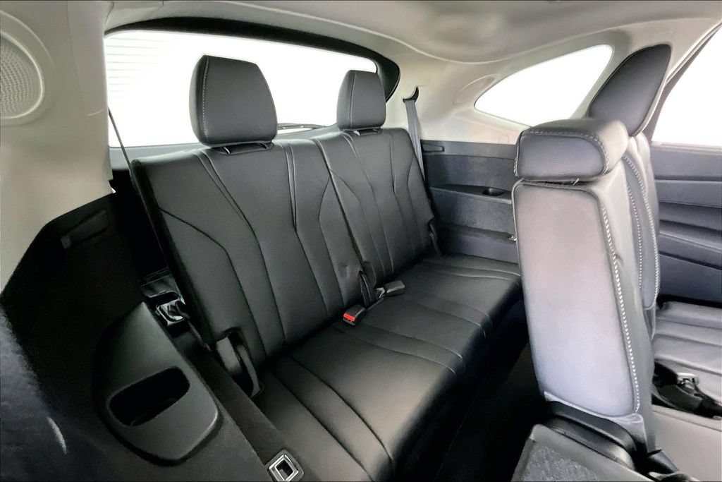 Certified 2026 Acura MDX FWD w/ Technology Package image 35