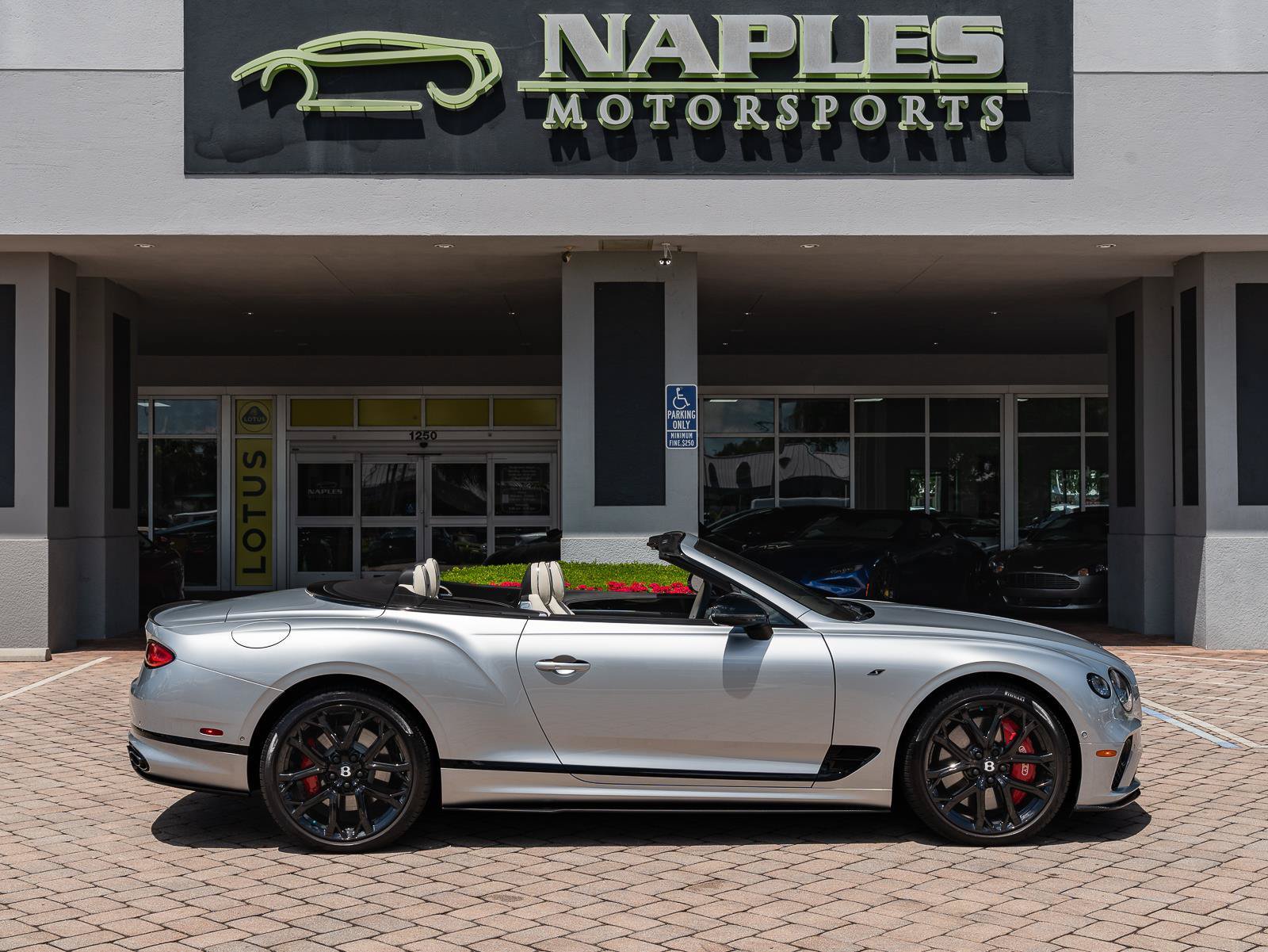Used 2023 Bentley Continental GT Mulliner AWD/4WD image 48
