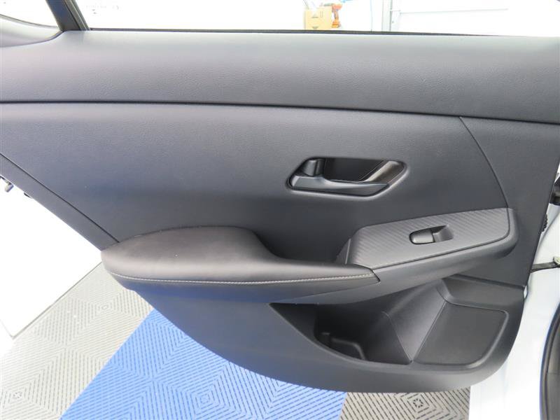 Used 2025 Nissan Sentra SV FWD image 29