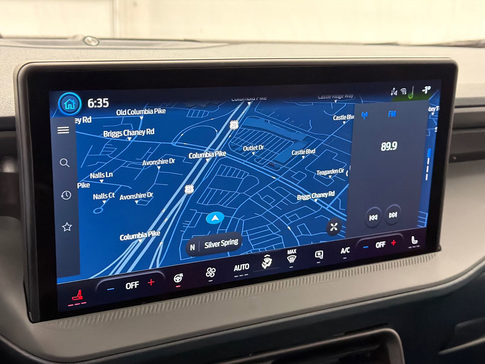 New 2026 Ford Maverick Lariat w/ Black Appearance Package image 25