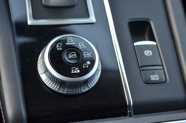 Used 2024 Mitsubishi Outlander SE image 25