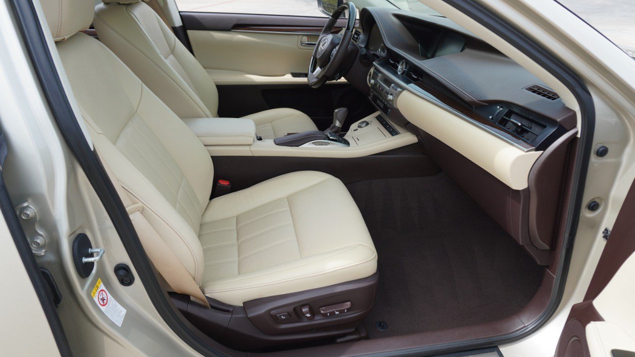 Used 2017 Lexus ES 350 w/ Luxury Package FWD image 14