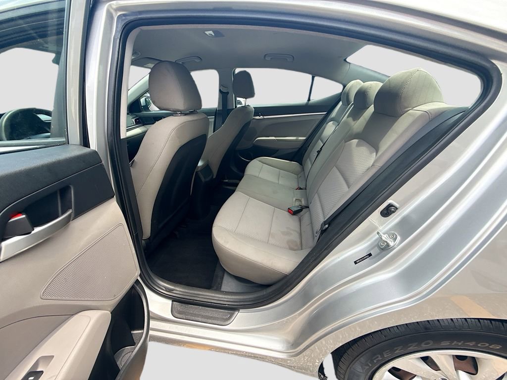 Used 2020 Hyundai Elantra SE w/ Convenience Package (C2) FWD image 24