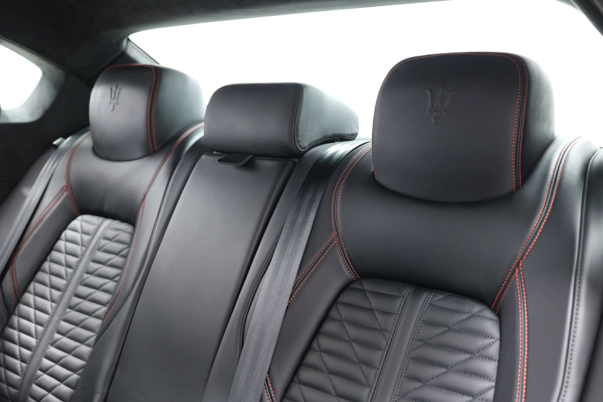 Used 2022 Maserati Quattroporte Trofeo RWD image 53