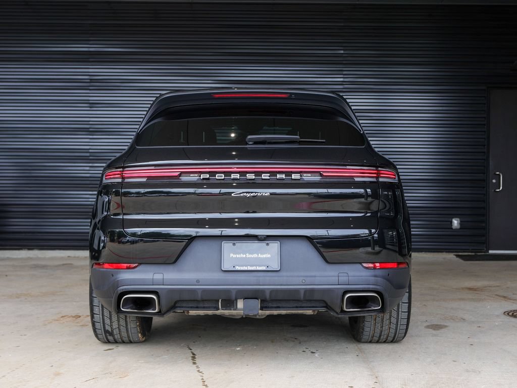 Certified 2025 Porsche Cayenne AWD/4WD image 6