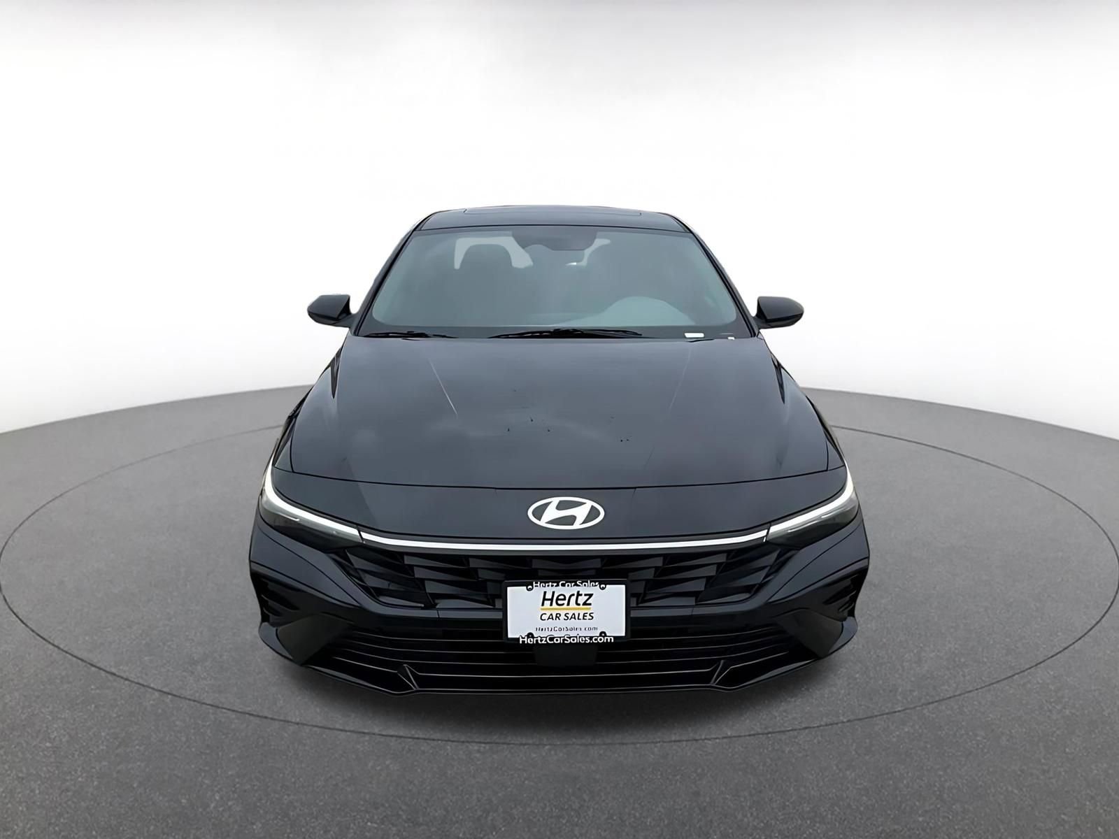 Used 2025 Hyundai Elantra SEL image 4