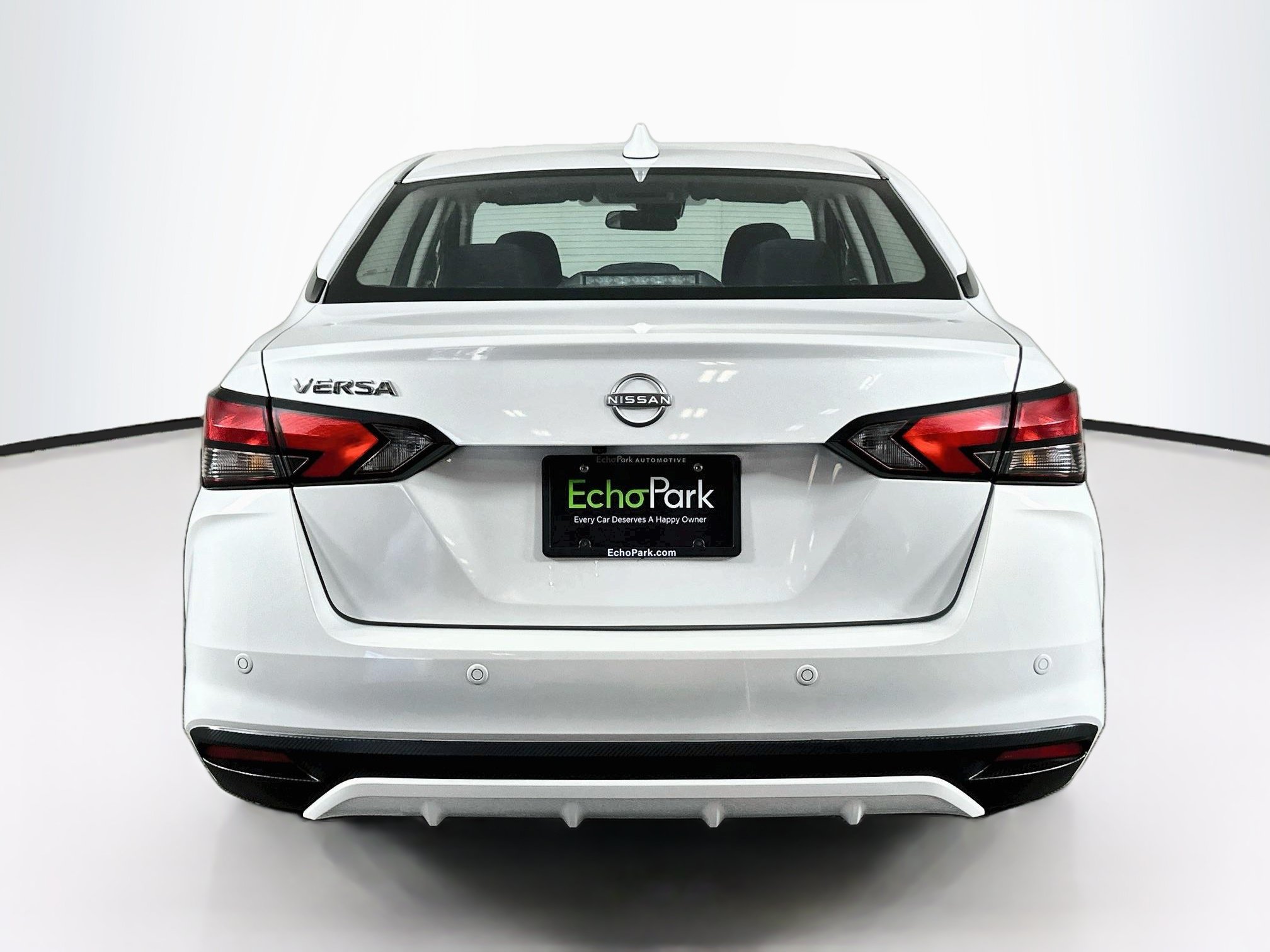 Used 2025 Nissan Versa SV w/ Trunk Package FWD image 7