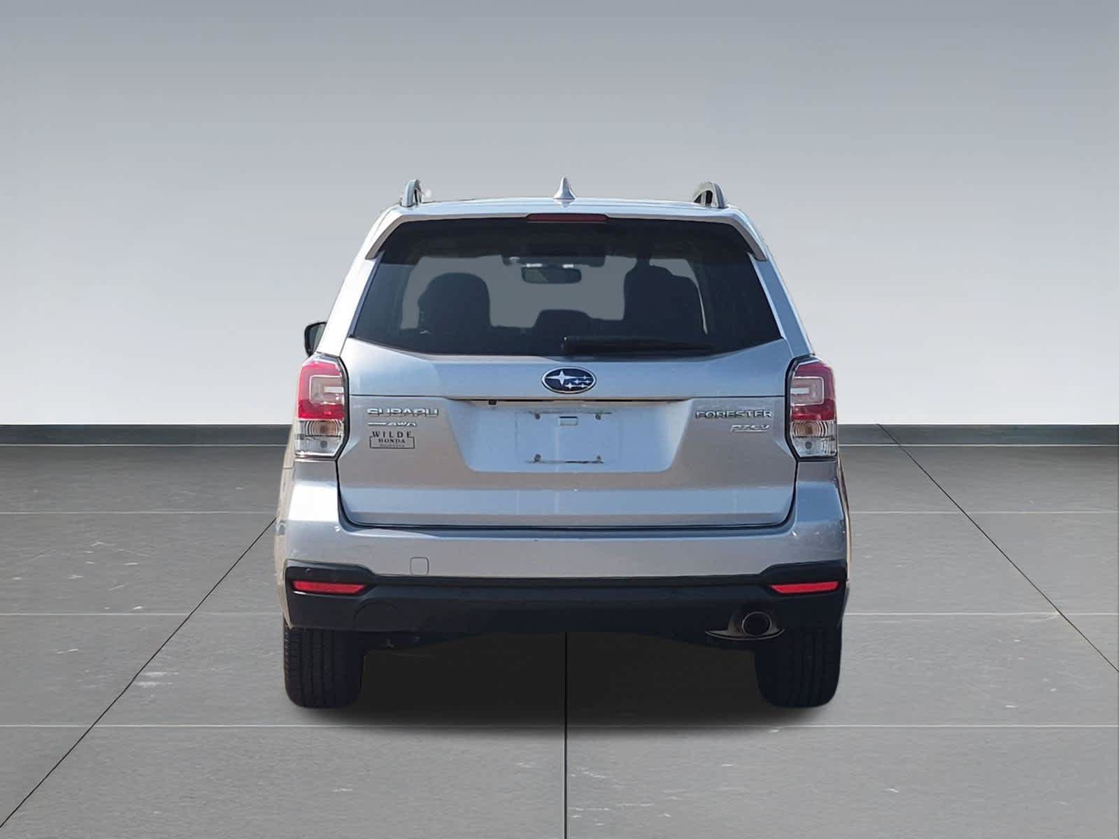 Used 2017 Subaru Forester 2.5i Limited AWD/4WD image 5