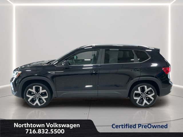 Used 2023 Volkswagen Taos SEL AWD/4WD image 2