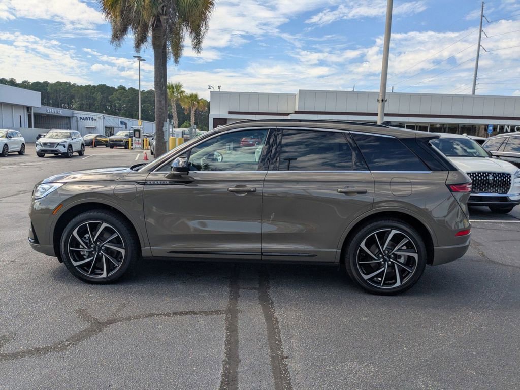 New 2025 Lincoln Corsair Grand Touring image 7