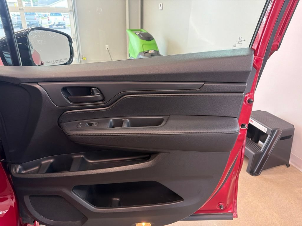 Used 2025 Honda Odyssey Sport-L image 80
