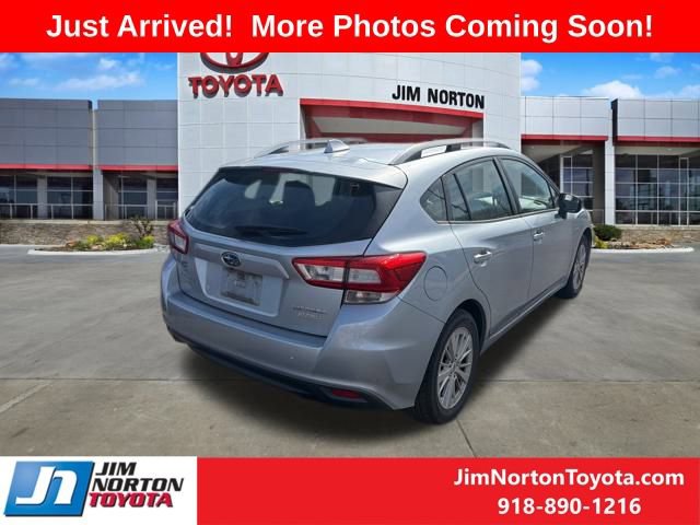 Used 2017 Subaru Impreza 2.0i Premium image 6