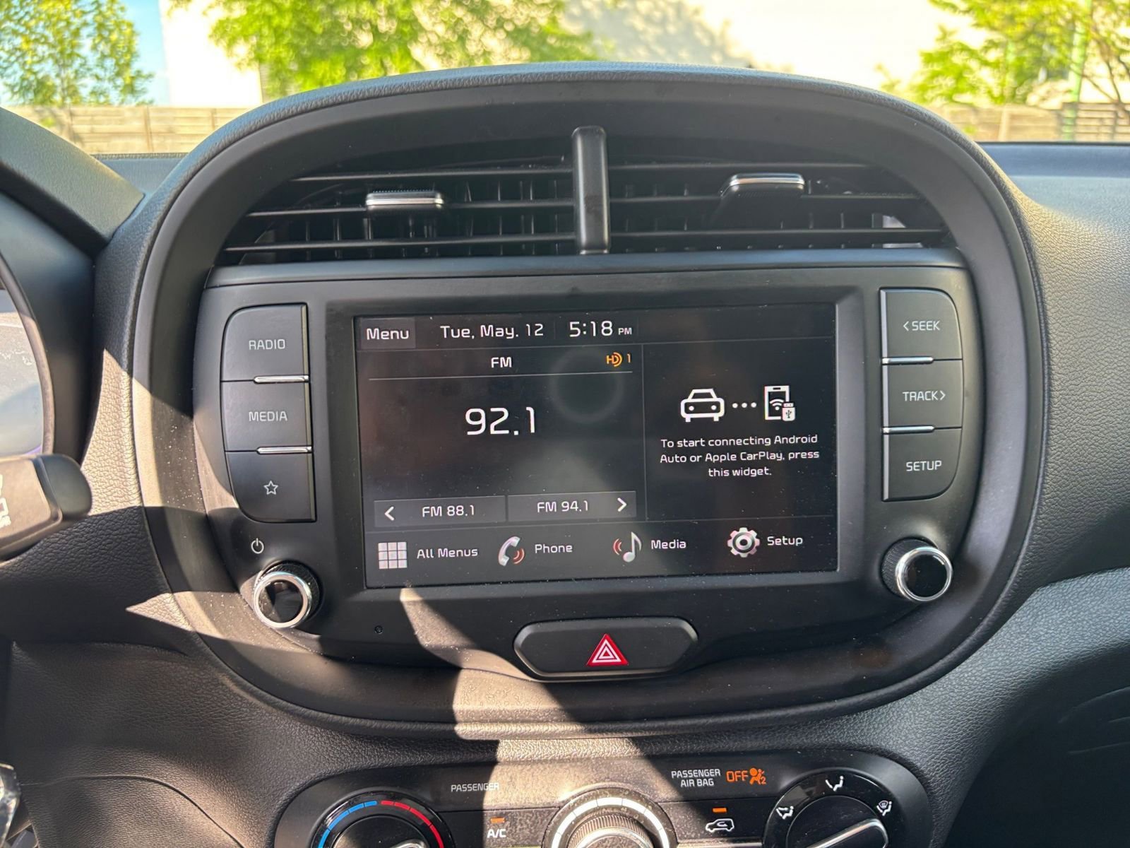 Used 2025 Kia Soul LX w/ LX Technology Package FWD image 21