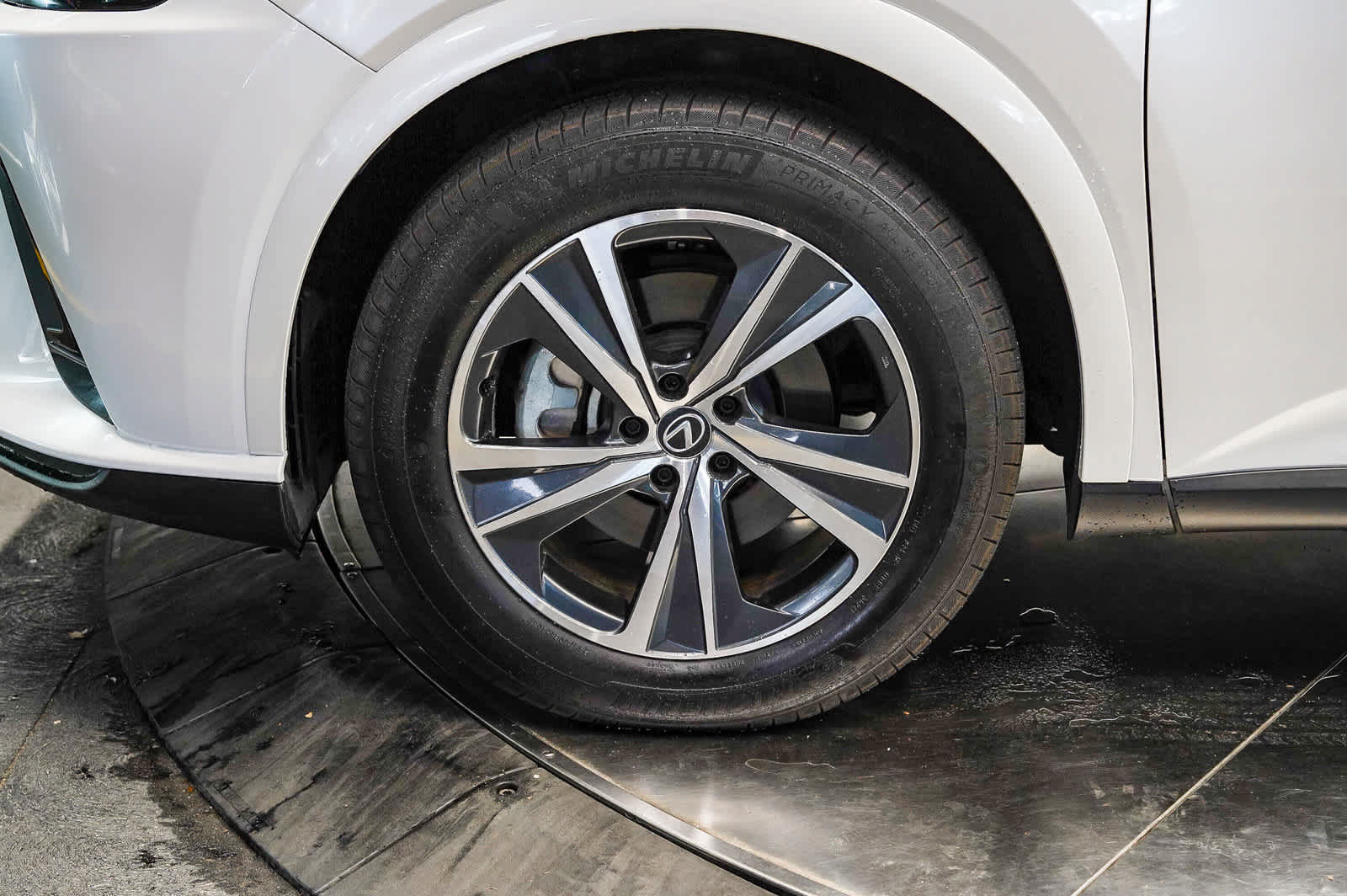 Used 2024 Lexus RX 350 FWD w/ Technology Package image 9