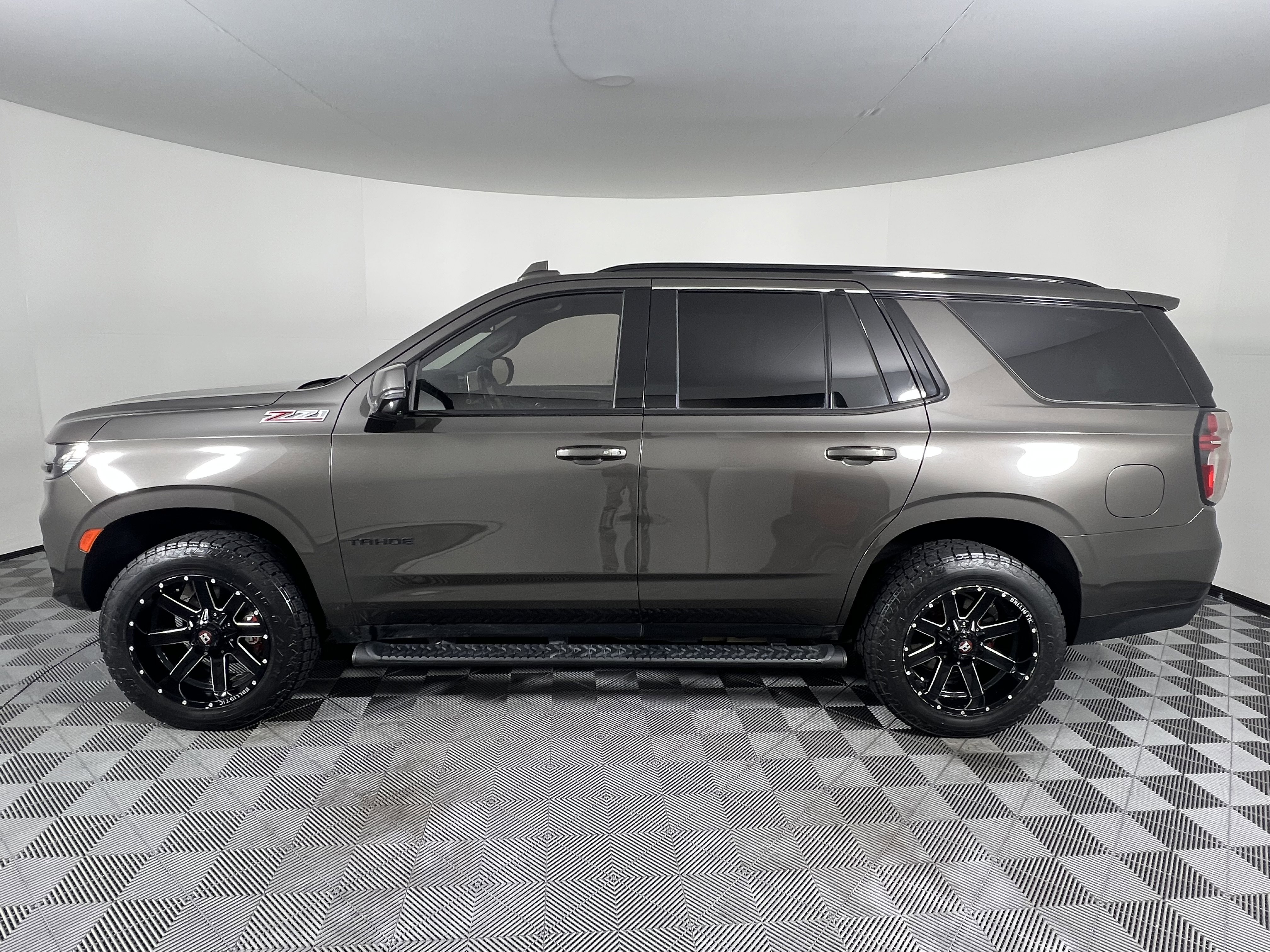 Used 2021 Chevrolet Tahoe Z71 w/ Z71 Signature Package image 7