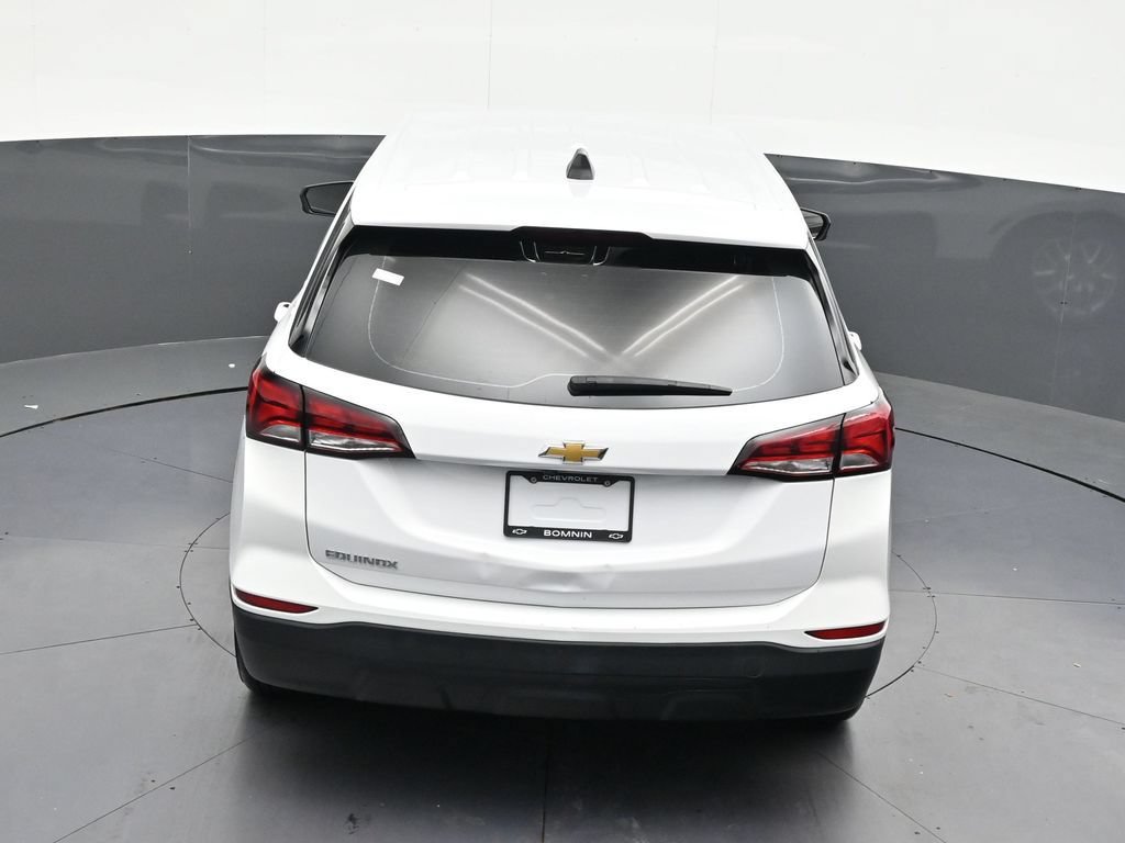 Used 2023 Chevrolet Equinox LS FWD image 23