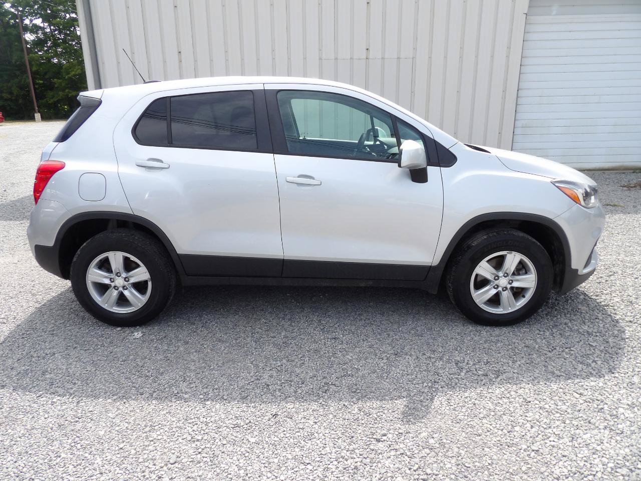 Used 2019 Chevrolet Trax LS w/ Tint and Cruise Package AWD/4WD image 1